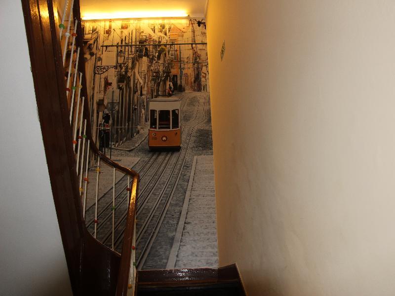 B.A. Hostel Lisbon Bagian luar foto